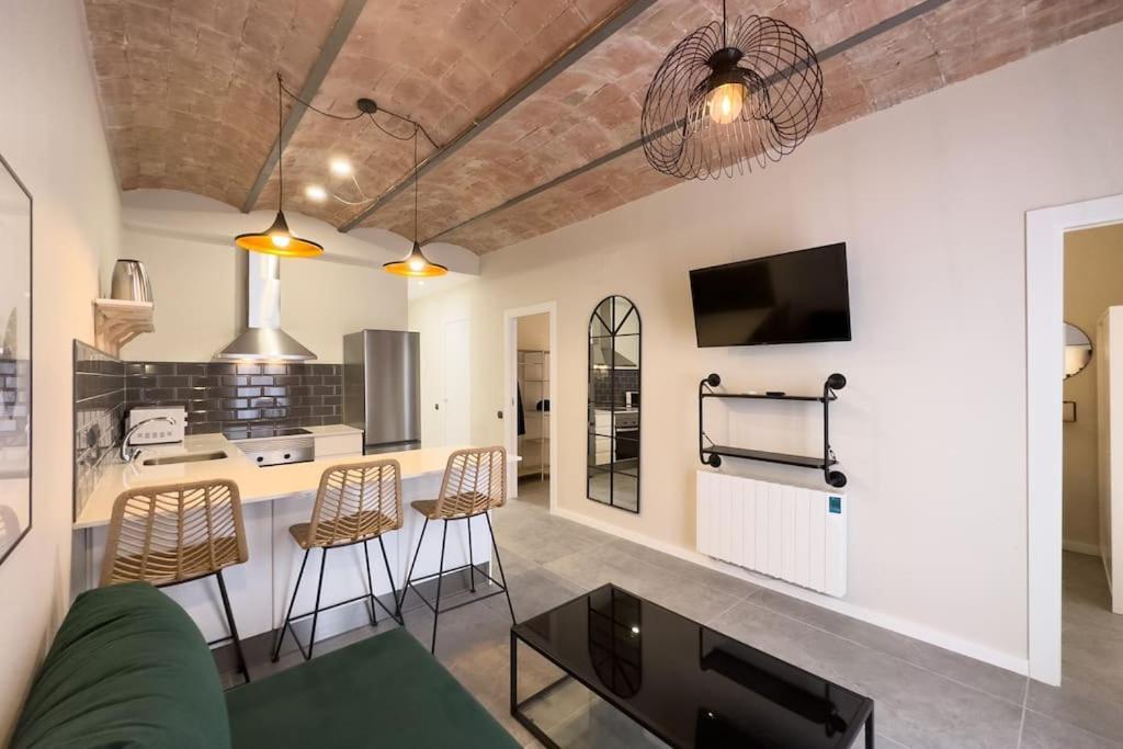 Bebarceloner Sants Apartments - 2 Bedrooms Экстерьер фото