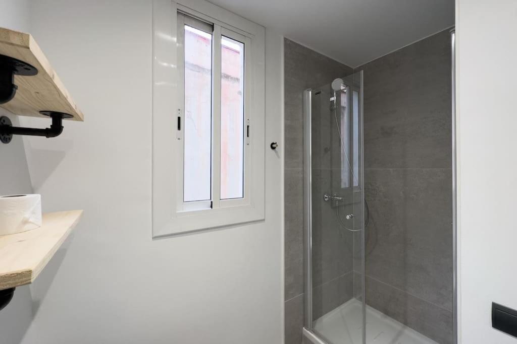 Bebarceloner Sants Apartments - 2 Bedrooms Экстерьер фото