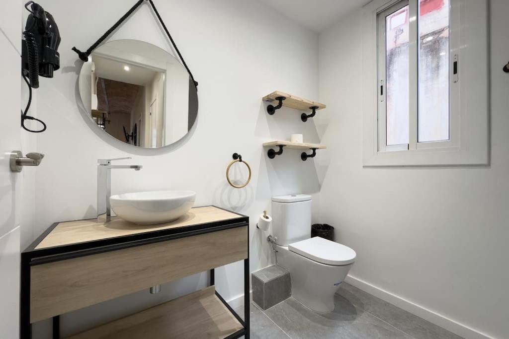 Bebarceloner Sants Apartments - 2 Bedrooms Экстерьер фото